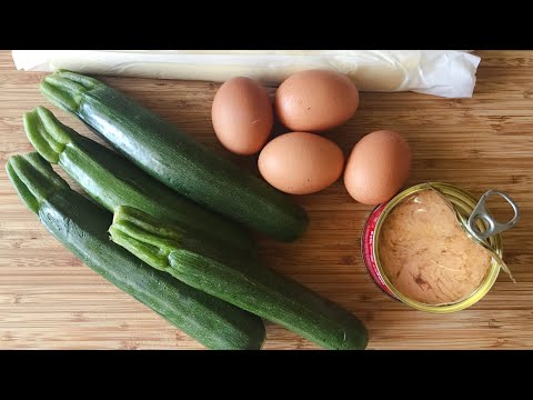 Torta salata zucchine e tonno e uova
